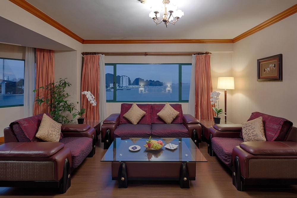 ฮาลอง พลาซา โฮเต็ล Hotel ภายนอก รูปภาพ